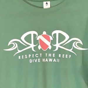Respect the Reef, Dive Hawaii light green tee, NWT